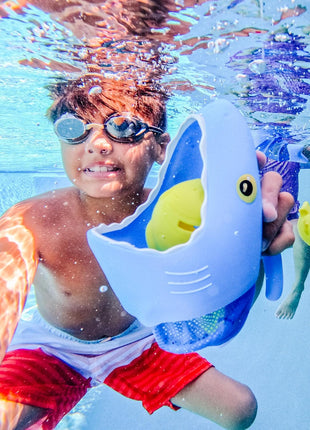 Melissa & Doug Sunny Patch Spark Shark Fish Hunt Pool Game With 2 Nets and 6 Fish to Catch