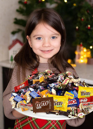 Chocolate Candy variety pack - Bulk 5 pound, Assorted Bulk Chocolate Mix, Office Candy Assortment for Birthday Party, Holiday, Easter, Kids, College Students & Adults.