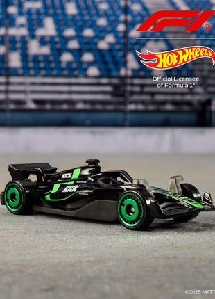 Hot Wheels Toy Cars Formula 1 5-Pack, Set of 5 1:64 Scale Die-Cast Vehicles Featuring F1 Racing Team Decos, Collectible Race Cars