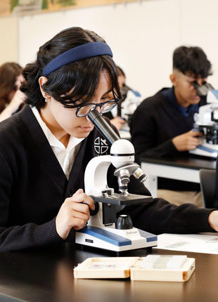 AmScope M150 Series Portable LED Monocular Student Compound Microscope - 40X-1000X Magnification - Microscope Kit Includes Dust Cover, 2 Clips & 2 Eyepieces