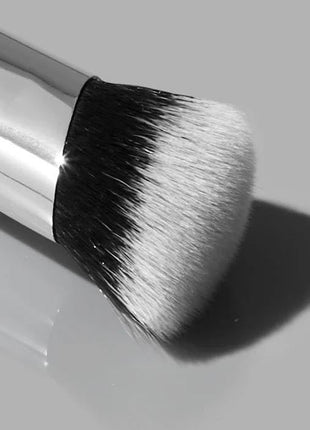 HAUS LABS BY LADY GAGA Cruelty-Free Concealer Brush & ENTEL Aloe vera Sheet Masque (BONUS)