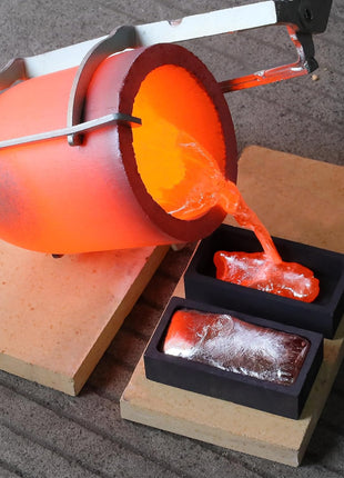 CANALHOUT 6Kg Graphite Crucible w/Pouring Spout for Melting Metal | Silicon Carbide Crucible, 1800°C(3272°F) High Temp, Melting Casting Refining Aluminum Gold Silver Brass Copper