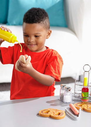 Melissa & Doug 6-Piece Condiments, Play Food Set with Kids Play Kitchen Accessories, Preschool Learning Toys for Girls & Boys 3+