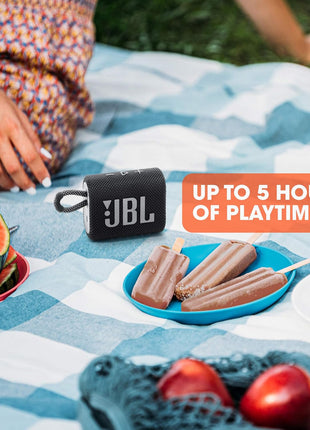JBL Go 3 - Portable Mini Bluetooth Speaker, big audio and punchy bass, IP67 waterproof and dustproof, 5 hours of playtime, speaker for home, outdoor and travel (Black)