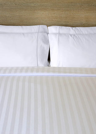 Utopia Bedding Queen Pillow Cases   4 Pack   Envelope Closure   Soft Brushed Microfiber Fabric   Shrinkage and Fade Resistant Pillow Covers Queen Size 20 x 30 Inches (Queen, White)