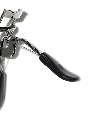 e.l.f. Pro Eyelash Curler, Stainless Steel Lash Curler, Long-Lasting Natural Curl, Ergonomic Design, Includes Replacement Pad, Fits All Eye Shapes