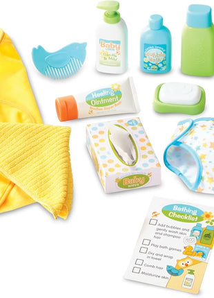 Melissa & Doug Mine to Love Changing & Bathtime Play Set for Dolls – Diapers, Pretend Shampoo,Wipes, Towel, More (19 pcs)