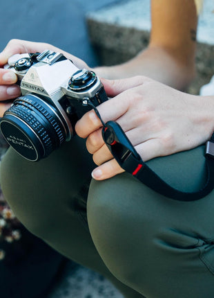 Peak Design Cuff Camera Wrist Strap, Compatible with DSLR, Compact and Point-and-Shoot Cameras, Low Profile, Quick Release