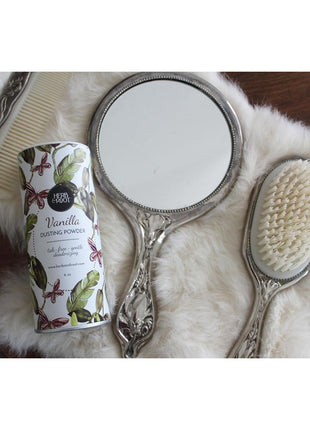 Vanilla Talc-Free Dusting Powder with Arrowroot, Oats, Zinc & Magnesium - Soothing Body Powder for Women, Chafing & Deodorizing, Baby Powder Alternative, Foot & Shoe Freshener