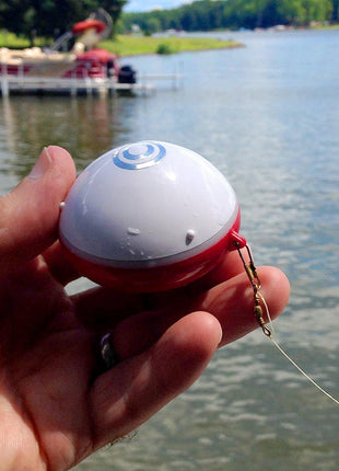 Reelsonar iBobber portable wireless bluetooth fish finder depth finder with depth range of 135 feet 10+ hrs battery life with IOS & Android App Wireless and Watch App
