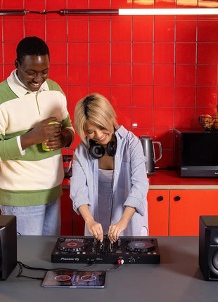 Pioneer DJ DDJ FLx4 2 deck Rekordbox and Serato DJ Controller   Graphite