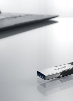 SANDISK 64GB Ultra Flair USB 3.0 Flash Drive - SDCZ73-064G-G46
