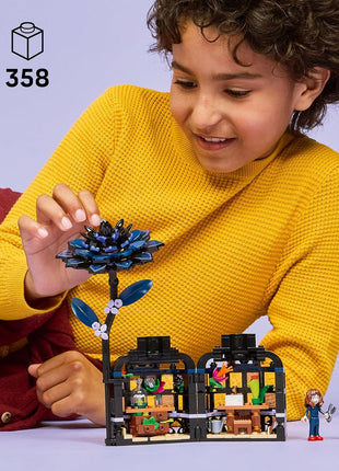 LEGO Wednesday Black Dahlia Flower Building Toy - Pretend Play Set for Girls & Boys, Ages 9+ - with Wednesday Addams & Professor Minidolls - Building Blocks for Kids - Gift Idea for Birthdays - 76784