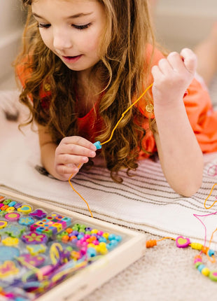Melissa & Doug Created by Me! Bead Bouquet Deluxe Wooden Bead Set with 220+ Beads for Jewelry-Making Kits for Kids 4+ - FSC Certified