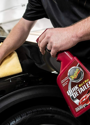 Meguiar's Quik Detailer, Mist & Wipe Car Detailing Spray, Clear Light Contaminants and Boost Shine with a Quick Detailer Spray that Keeps Paint and Wax Looking Like New, 32 oz