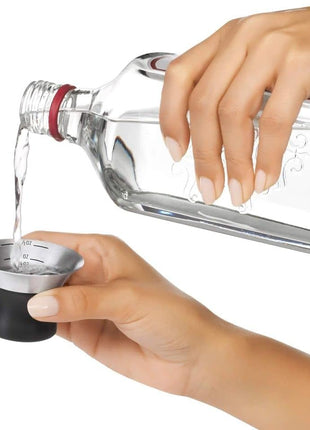 OXO Steel Cocktail Shaker with Strainer, Stainless Finish - 24 oz Capacity | Bar Tool, Easy-Grip Design, Home Bar, Bartending Equipment, Beginner-Friendly, Leak-Proof, Single Wall Shaker