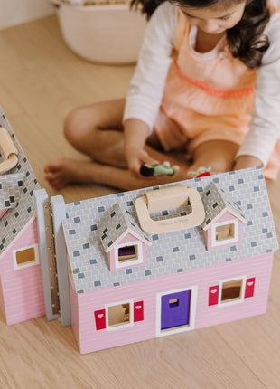 Melissa and Doug MD3701 Fold & Go Mini Dollhouse Toy