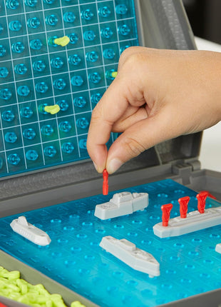 Hasbro Gaming Battleship Classic Board Game | Strategy Games for Kids and Adults | Ages 7+ | 2 Players | Fun Kids Games | Family Games