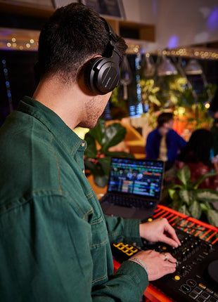 Pioneer DJ DDJ FLx4 2 deck Rekordbox and Serato DJ Controller   Graphite