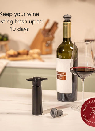 Vacu Vin Original Saver Wine Bottle Stopper – With 2 Vacuum Stoppers – Preserver Wine Stopper with Pump for Red or White Wine – Wine Accessories to Keep Wine Fresh – Airtight Seal Stoppers – Black
