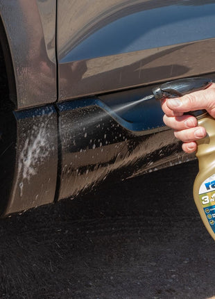 Rain-X Pro 620213 3-in-1 Bug, Tar and Adhesive Remover, 16oz - Premium Bug, Tar and Adhesive Remover to Help Clean and Remove Sticky Contaminants