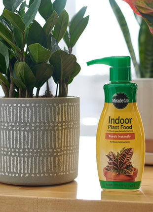 Miracle-Gro Indoor Plant Food, Liquid Plant Food for Houseplants, Snake Plants, Peace Lilies, Flowers, Vegetables, Herbs and More, 8 oz., 2-Pack