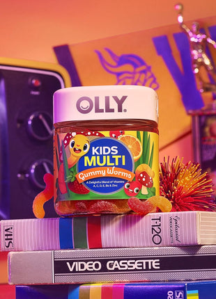 OLLY Kids Multivitamin Gummy, Overall Health and Immune Support,* Vitamins and Minerals A, C, D, E, Bs and Zinc, Kids Chewable Supplement, Sour Fruity Punch Flavored, 70 or 35 Day Supply - 70 Count