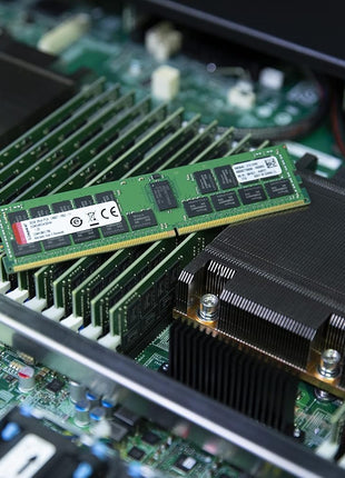 Kingston Server Premier 8GB 3200MT/s DDR4 ECC Reg CL22 DIMM 1Rx8 Hynix E Server Memory - KSM32RS8/8HE
