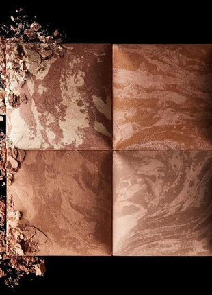 Hourglass Ambient Lighting Bronzer in Luminous Bronze Light. Highlighting Bronzer for a Natural Sun-Kissed Glow