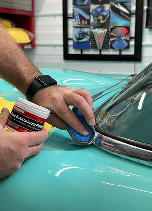 Mothers Mag & Aluminum Polish, 10 oz. – Brilliant Shine, Easy to Use, for All Uncoated & Unplated Metals Including Aluminum Wheels, Stainless Steel Trim and Exhaust Tips, Brass & More (05101)