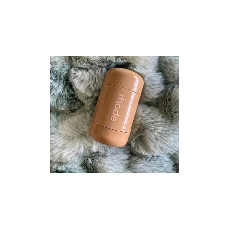 Rhode Pocket Blush, Date Cake