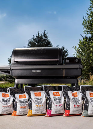Traeger Grills Signature Blend 100% All-Natural Wood Pellets for Smokers and Pellet Grills, BBQ, Bake, Roast, 18 lb. Bag