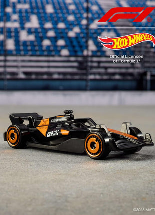 Hot Wheels Toy Cars Formula 1 5-Pack, Set of 5 1:64 Scale Die-Cast Vehicles Featuring F1 Racing Team Decos, Collectible Race Cars