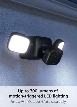 Blink Outdoor Floodlight Mount – Wire-free, 700 lumens, two-year battery life, set up in minutes