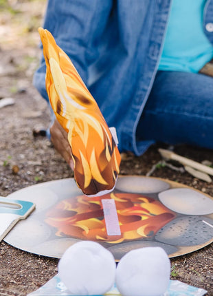 Melissa & Doug Let's Explore Campfire S'mores Set with Toy food & Kids Play Kitchen Accessories, Preschool Learning Toys for Girls & Boys 3+