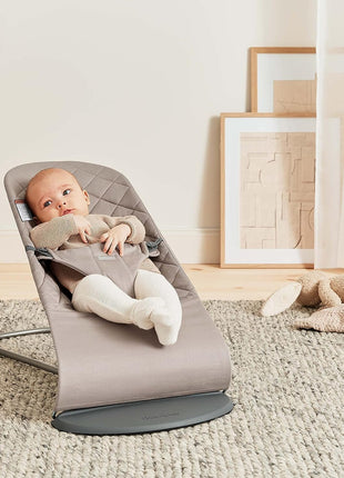 BabyBjörn Bouncer Bliss, Sand Gray, Woven, Classic Quilt | 2-in-1 Adjustable Baby Bouncer Seat and Toddler Chair, Newborn to Toddler (8-29 lbs), 4 Positions, Lightweight & Portable