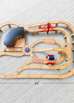 Melissa & Doug Wooden Railway Set, 130 Pieces