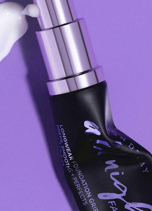 Urban Decay All Nighter Longwear Face Primer - Smoothing & Hydrating Base for Foundation Face Makeup, Sheer & Lightweight, Helps Smooth & Even Skin, For All Skin Types, Paraben-free, Vegan