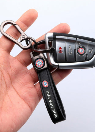 Genuine Leather Car Keychain for Bayern Munich UEFA Fans Key Chain for Men and Women Family Present Key Ring Accessories