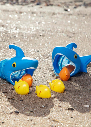 Melissa & Doug Sunny Patch Spark Shark Fish Hunt Pool Game With 2 Nets and 6 Fish to Catch
