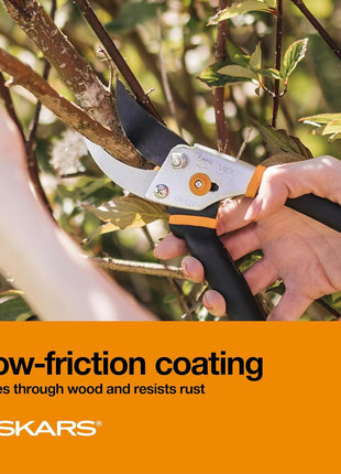 Fiskars Bypass Pruning Shears, 5/8-Inch Cut Capacity Garden Clippers, Gardening Scissors with Sharp, Rust Resistant Steel Blade