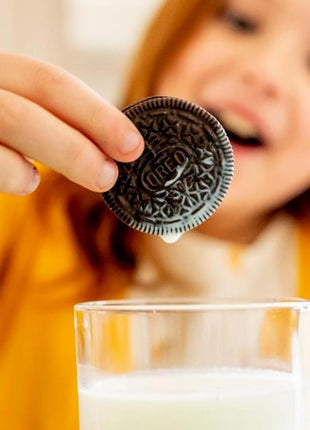 OREO Chocolate Sandwich Cookies, 30 Snack Packs (4 Cookies Per Pack) | Always made with Real Cocoa, Certified Kosher, Individually Wrapped