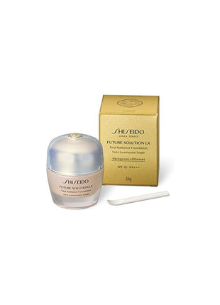 SHISEIDO Future Solution LX Total Radiance Foundation e 1.1 oz (33 g) (Ochre 00)