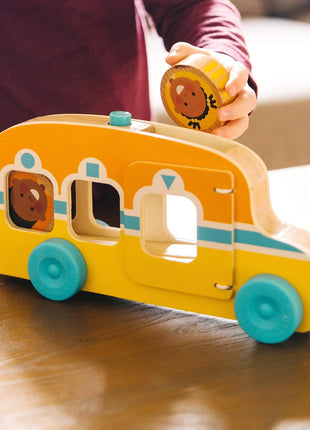 Melissa & Doug GO Tots Wooden Roll & Ride Bus with 3 Disks School Bus Toys for Babies and Toddlers - FSC-Certified Materials