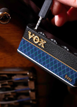 Vox amPlug 3 Plug-In Headphone Amplifier with Built-In Stereo Effects and Volume Control (Bass)