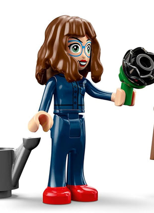 LEGO Wednesday Black Dahlia Flower Building Toy - Pretend Play Set for Girls & Boys, Ages 9+ - with Wednesday Addams & Professor Minidolls - Building Blocks for Kids - Gift Idea for Birthdays - 76784