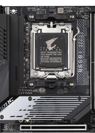 GIGABYTE B650I AORUS Ultra AMD AM5 ITX Motherboard, Support Ryzen 9000/8000/7000 Series, DDR5, 8+2+1 Power Phase, PCIe 5.0 M.2, USB-C 3.2 Gen 2, WIFI6E, 2.5GbE, EZ-Latch, Q-Flash, RGB Fusion
