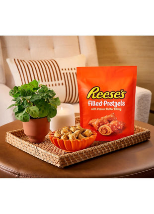 Reese's Filled Pretzels Peanut Butter Nuggets Jar, 18 oz | Peanut Butter Filled Pretzel Nuggets, Crunchy Shell, Sweet and Salty Snack, Resealable Jar for Sharing, 18 oz
