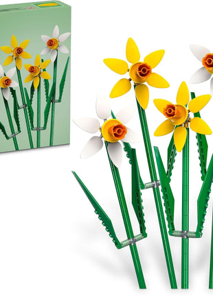 LEGO Daffodils - Building Toy for Kids, Girls and Boys, Ages 8+ - Birthday Gift for Kids - Artificial Daffodil for Bedroom Decor and Display - 40747