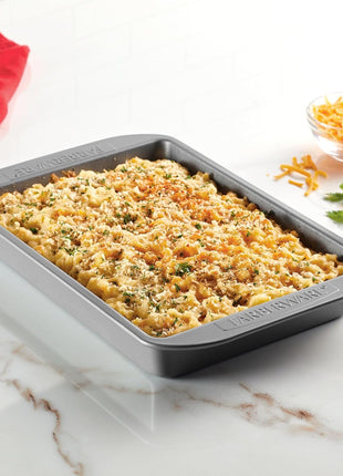 Farberware Nonstick Bakeware Baking Pan / Nonstick Cake Pan, Rectangle   9 Inch x 13 Inch, Gray